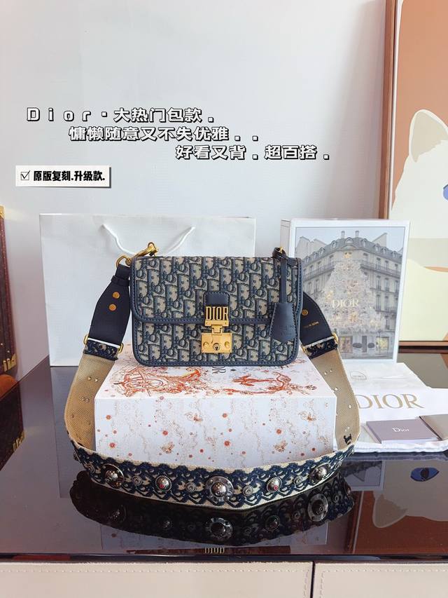With Gift Box Dior. Dior Classic Addict Messenger Bag Original Double-Sided Embr