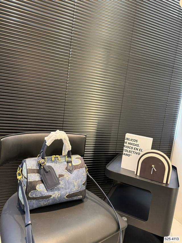 Lv Denim Pillow Bag Now Available! Handheld, Single-Shoulder, Crossbody Style. H