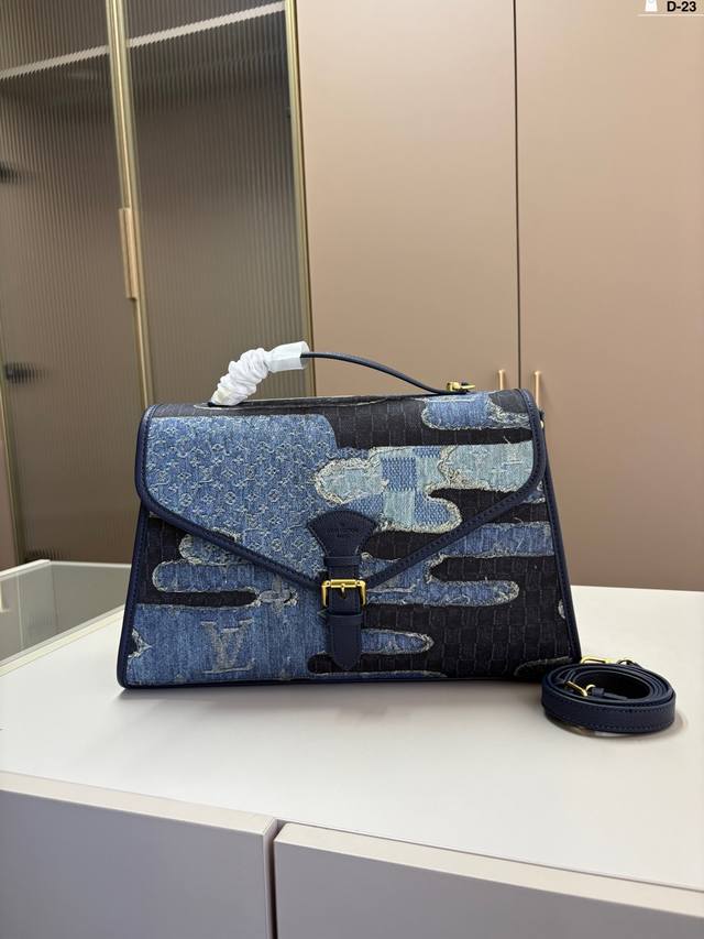 Lv Denim Nurse Bag Now Available! New Design With A Unique And Fashionable Style