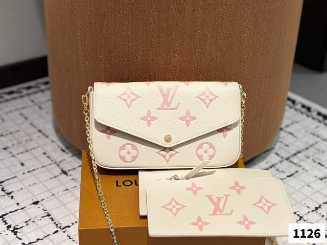 With Folding Box Size: 22*13 Cm Lv Three-Piece Set The Most Practical And Conven