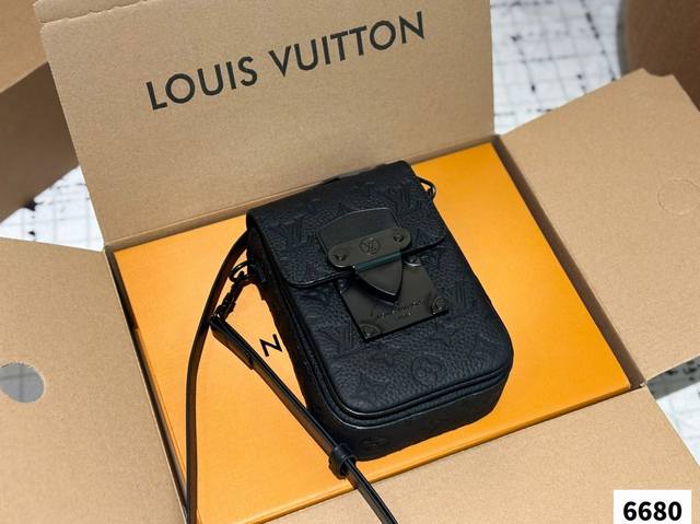 With Folding Box, Reissue Edition Size: 18X13Cm Lvslock 23Ss Men's Phone Bag!