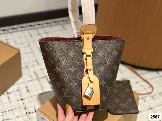 Comes With Gift Box. New Arrival Lv Official Store Latest Model All In Bb Handba