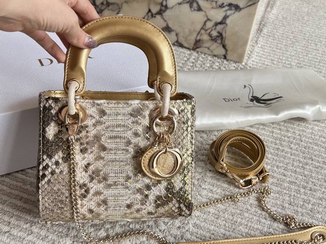 Leather Folding Gift Box Premium Snake-Skin Patterned Leather 4-Compartment 3-Co