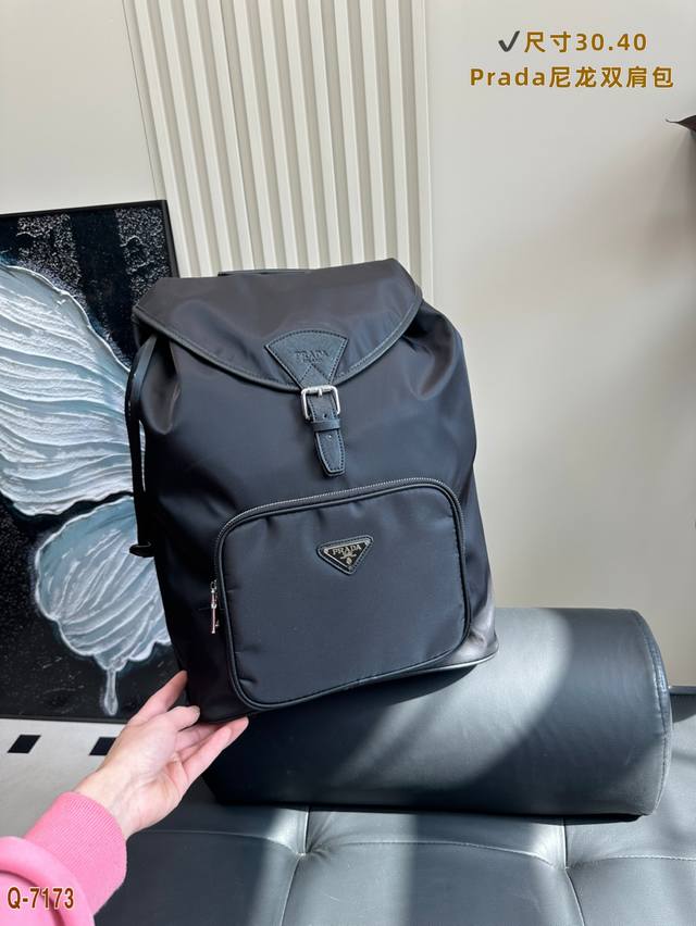 Prada Nylon Backpack Perfect For Daily Use, Freeing Your Hands Versatile Design,