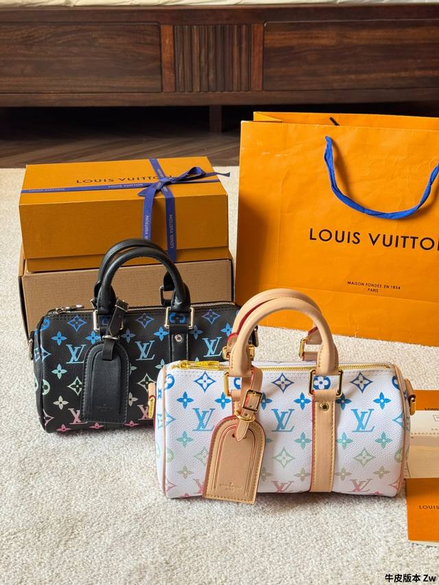Leather Version Lv Flower New Series Pillow Bag Handbag, Exclusive Online Launch