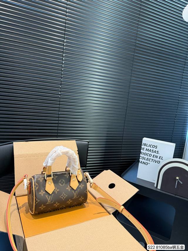 Comes With A Foldable Airplane Box, All-Steel Hardware, And Supports Chip Verifi