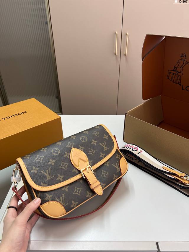 Lv Louis Vuitton Baguette Mini Baguette Super Cute Can Be Carried By Hand Or Cro