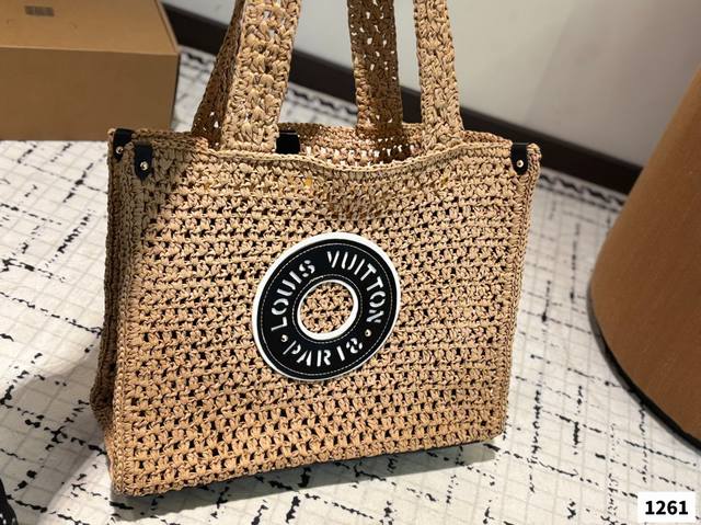 Lv Woven Tote Bag, Simple And Elegant.Pairing With Outfits Is Effortless. Size: