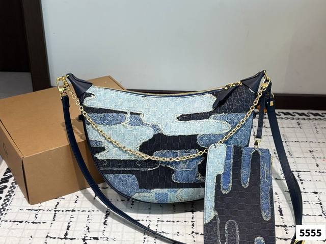 Lv Large Pea Pod Bag Underarm Bag This Year, Underarm Bags Are All The Rage, But