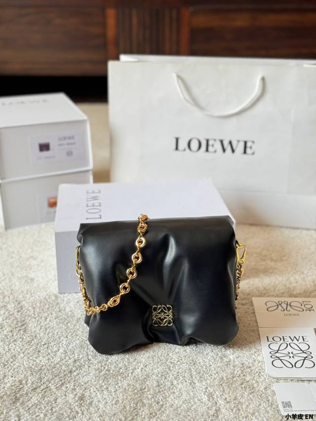 Lambskin Size: 22