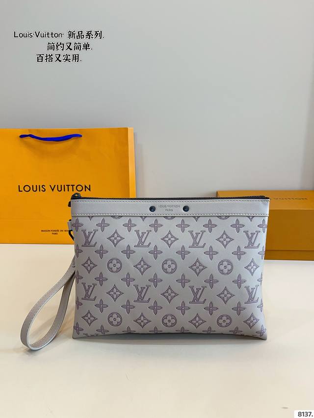 Lv Handbag A Handbag That Can Hold A Lot Without Losing Its Shape. It Looks Styl
