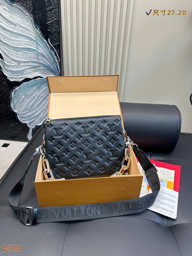 Newly Upgraded With A Foldable Box Lv Runway New Style Hugging Bag Cousin