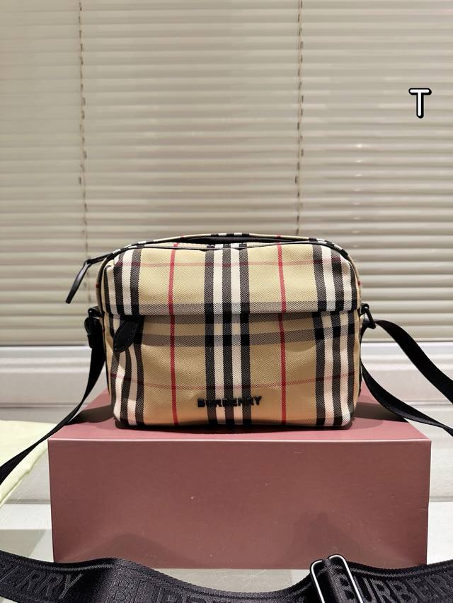 Burberry Size: 21.15 Foldable Gift Box Burberry Tb Bag New Arrival High Quality!
