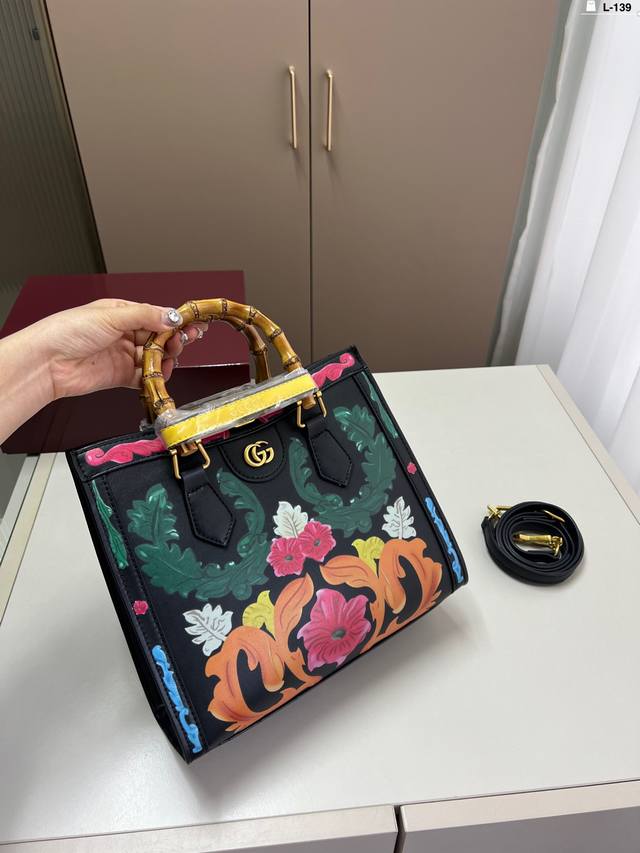 Gucci Bamboo Handle Tote Bag Highlighting Elegant Sophistication Capacity And Pr