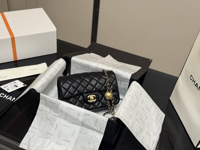 Folding Box Airplane Box Size: 20*12 Cm Chanel Golden Ball Square Fat Bag Soft,