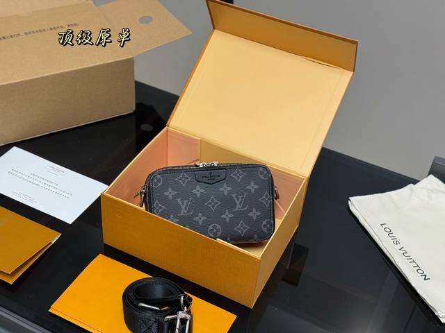 With Folding Box And Airplane Box Size: 18.12 Cm Lv Men's Camera Bag 25Ss Godlik