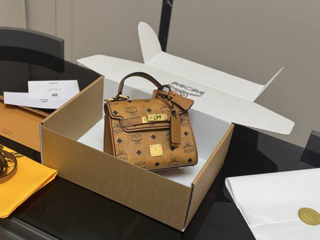 With Airplane Box Size: 19*15 Cm Mcm Kelly Bag Cute And Playful Shoulder Bag, Ha