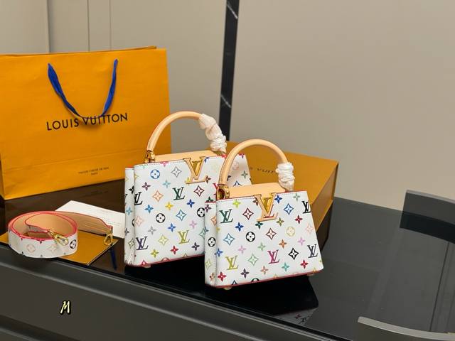 With Folding Box Size: 21.15 Cm X 27.18 Cm Louis Vuitton Capucines Handbag Made