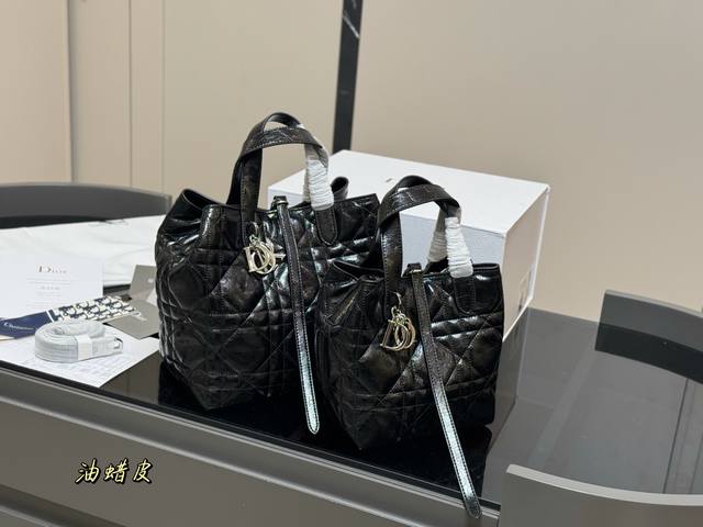 With Box, Upgraded Version Size: 22*23 Cm 16*18 Cm Dior Ultra-Popular Toujours S