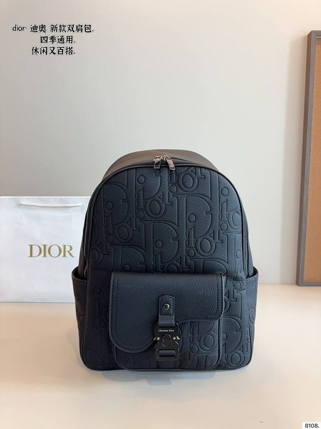 Dior. Backpack A Super Comfortable Backpack To Carry Made With Genuine Leather,