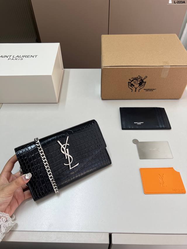 Saint Laurent Ysl Envelope Bag Classic Bag Recommendation! Versatile And Elegant