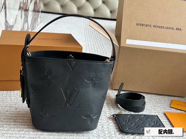 With Inner Lining And Box Size: 18*16 Cm All In Bb Major New Color Release Who W