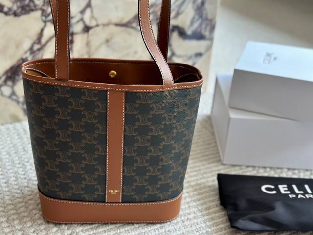 With Box New Size: 18 21Cm New Celine Bucket Bag I've Always Loved The Classic P
