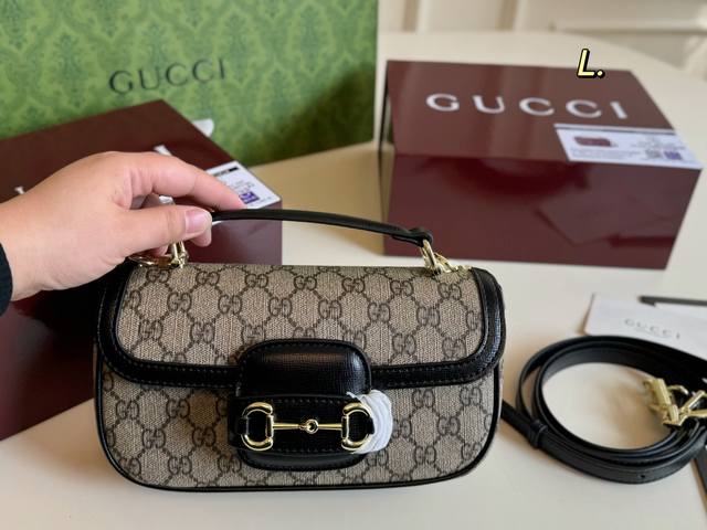 Folding Box Size: 23