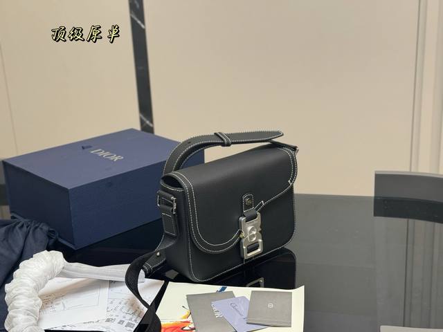 With Folding Box Size: 23.18 Cm Dior Homme Vintage Mailbag Truly Stylish! Simple