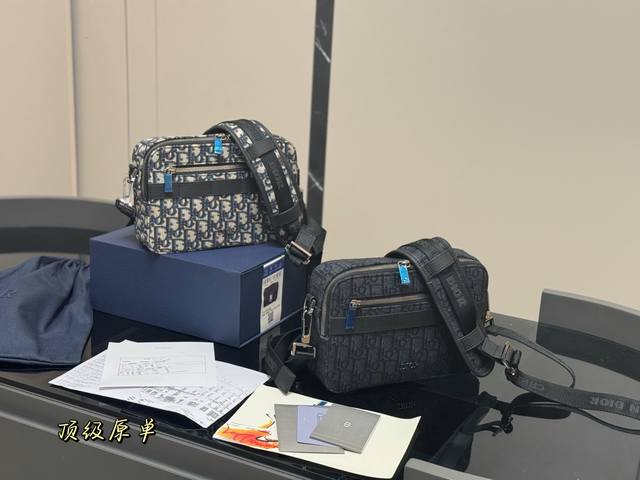With Original Box Size: 22.15 Cm Dior Original Vintage Camera Bag Retro And Eleg