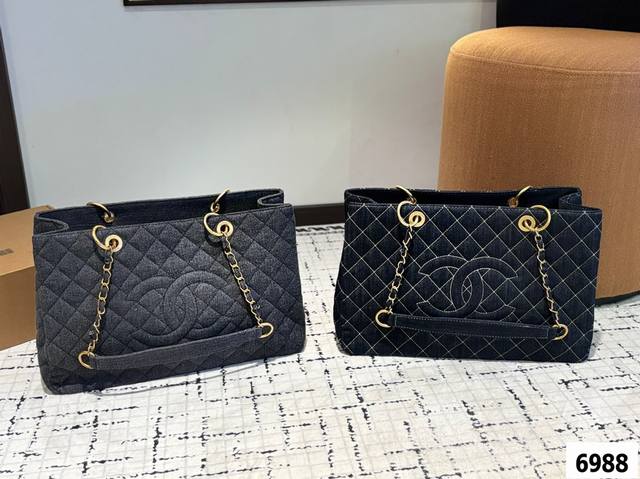 Chanel Denim Motorcycle Handheld Crossbody Chanel Absolutely Cool! Suitable For