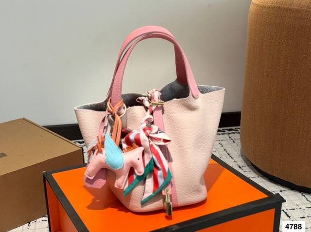 Hermes Herm