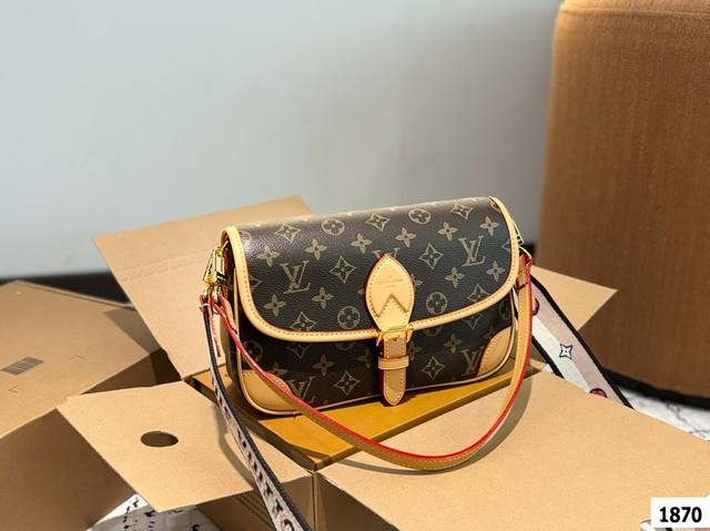 Lv Best-Selling Classic Bag - Lv Diane Ivdiane, Also Known As The French Bag, Fe