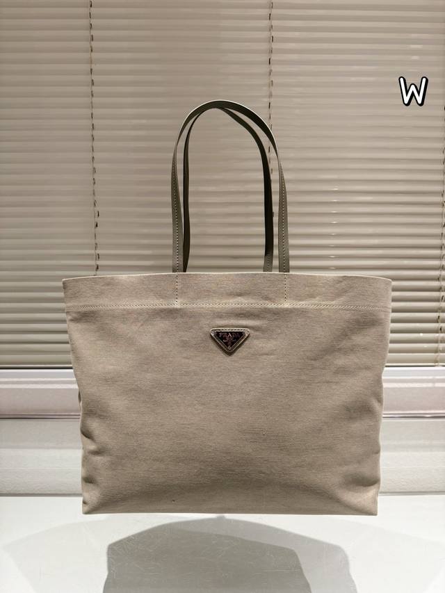 Original Fabric Prada Shoulder Bag Full Of Surprises When Worn Luxurious, Lazy,