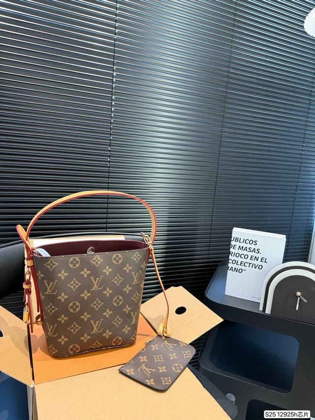 Airplane Box Folding Box Chip Version Blind Guess: This Time, Lv's New Release D