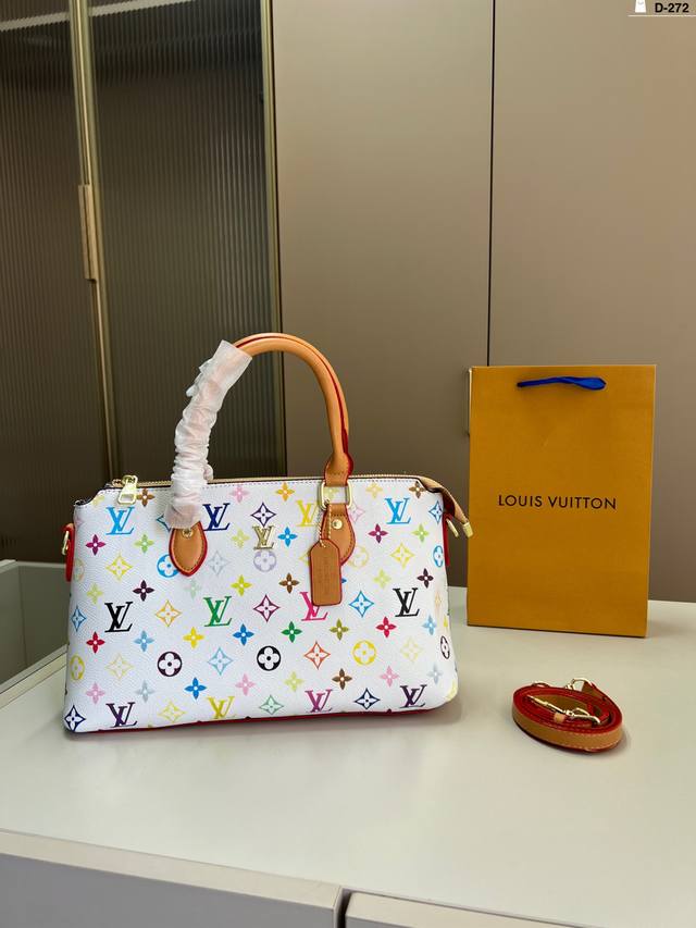 Louis Vuitton Handbag The Texture Is Absolutely Stunning! Perfect For Everyday S