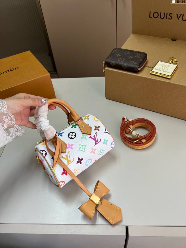 With Card Holder And Small Mirror Lv Louis Vuitton Pillow Bag Versatile And Fash