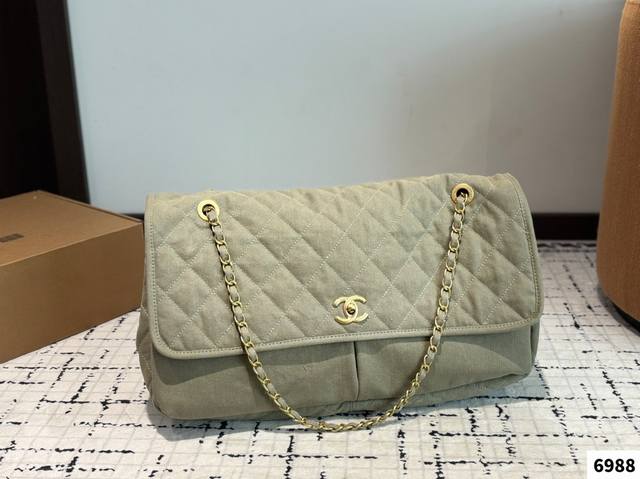 Chanel 25Ccf Denim Bag With An Amazing Feel, Authentic Hardware, And A Luxurious