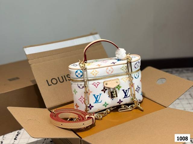 New White Three-Color Design With Box L-Brand New Makeup Bag Is Absolutely Stunn
