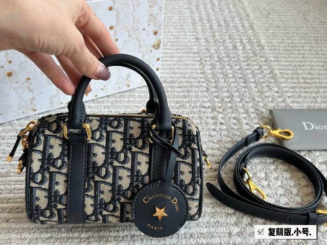 Original Fabric With Genuine Leather Dior Groove Is Now Available!! The Boston H