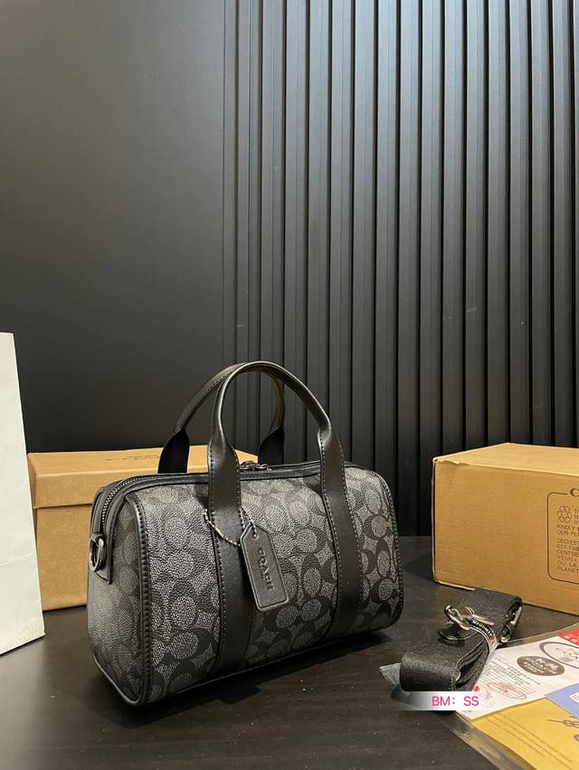 Comes With Box Coach Pillow Bag In Stock, Same As In-Store, Latest Model, Extrem
