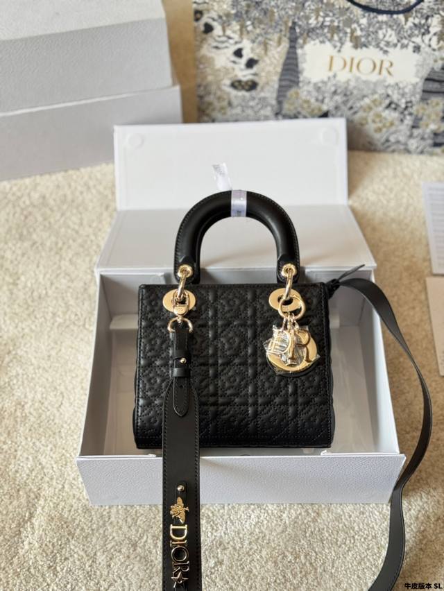 Leather Version Dior Lady Dior Handbag Princess Diana's Dream Bag, Same As Zhou