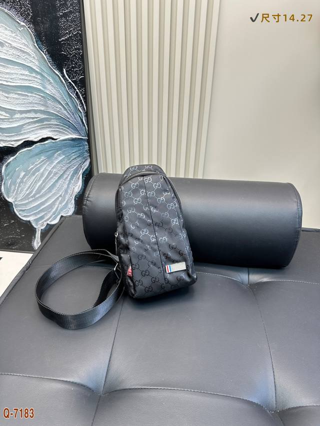 Cool Chest Bag Crossbody Shoulder Bag Features Exquisite Inlay Craftsmanship Aut