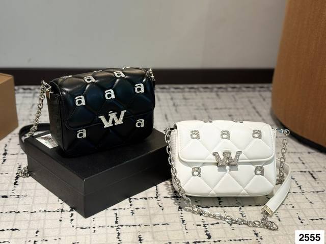 Size: 19 Cm Large Crystal Water Logo, So Cute! This Ultra-Stylish Design Is Perf