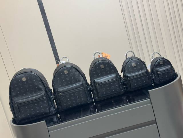 Mcm Classic Backpack Three-Dimensional And Natural, Symmetrical Flower Pattern,