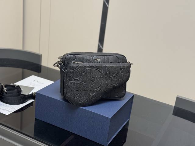 With Box Size: 23*16 Cm Dior Men's 3-In-1 Underarm Bag 3-In-1 Design, Comes With