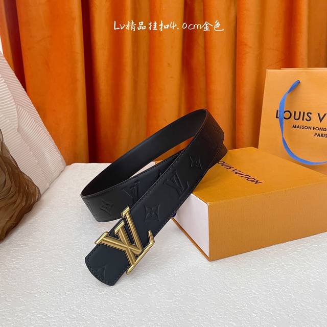 Lv Italian Imported First Layer Embossed Calfskin With Plain Bottom, With Vacuum