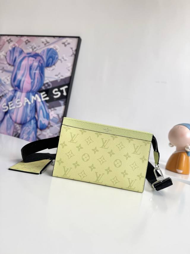 Overseas Original M14114 Light Yellow Exclusive Real Shot This Gaston Wearable W