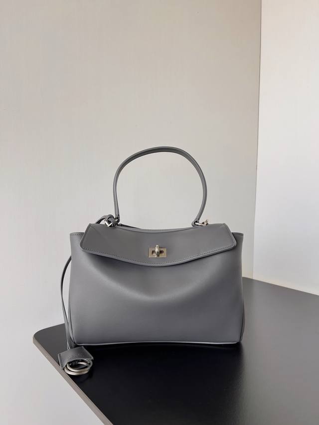 Authentic Grade I Finally Got The Rodeo! ! ! The Soft Large-Profile Bag Makes Me