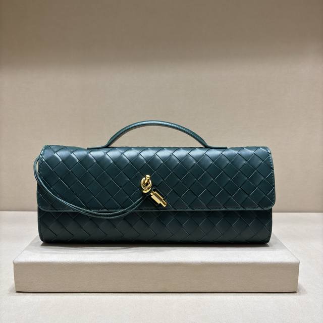 Genuine Andiamo Evening Clutch, I Am Hooked Again~ In The Era Of Economic Downtu